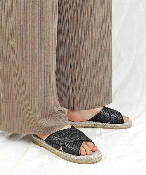 minia（ミニア）の「クロス エスパドリーユ スリッパサンダル [ minia ]（サンダル・レディース・ブラック/ピンク/ターコイズブルー/シルバー/ブラウン/イエロー・S/M/L/LL）」の8枚目の写真