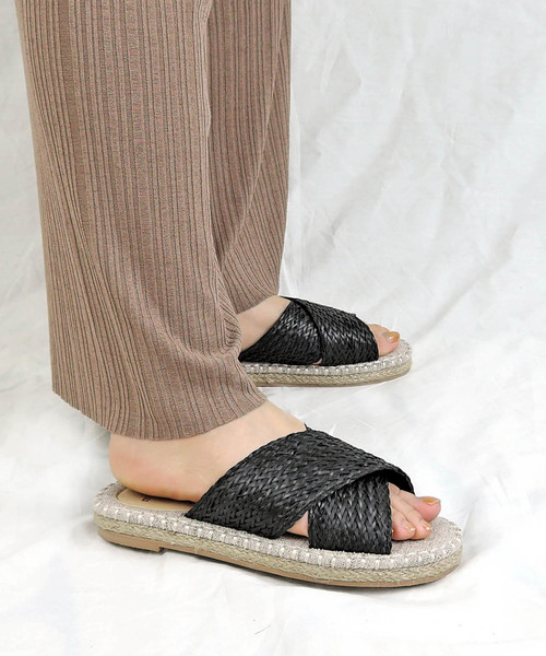 minia（ミニア）の「クロス エスパドリーユ スリッパサンダル [ minia ]（サンダル・レディース・ブラック/ピンク/ターコイズブルー/シルバー/ブラウン/イエロー・S/M/L/LL）」の10枚目の写真