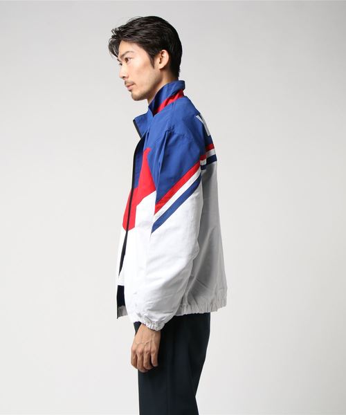 VISION STREET WEAR（ヴィジョンストリートウェア）の「VISION ナイロントラックジャケット（ブルゾン・メンズ・ブラック/ライトグリーン/その他35・M/L/LL）」の4枚目の写真