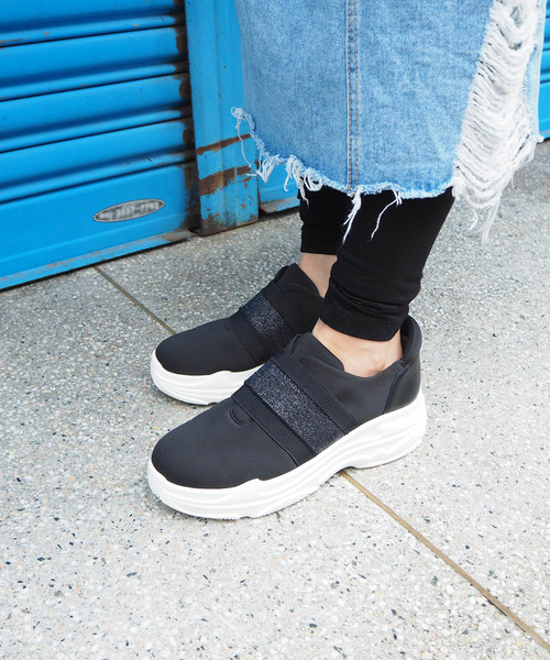 byあしながおじさん（バイアシナガオジサン）の「〈 byあしながおじさん 〉　厚底スリッポン（スニーカー・レディース・ホワイト/ネイビー/ブラック/グレー・L/S/LL/M）」の2枚目の写真