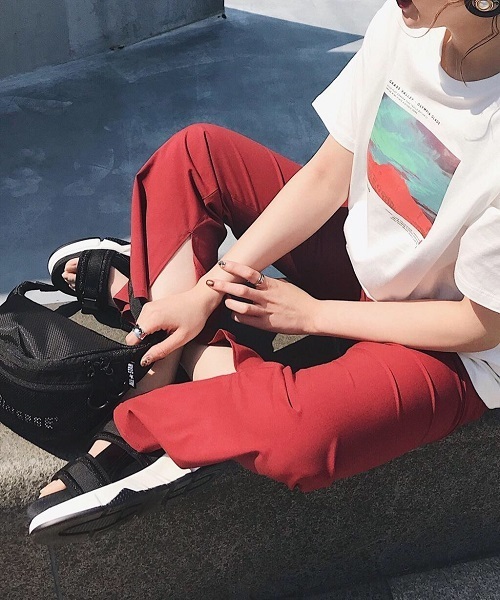 PAGEBOY(ページボーイ)の「ストレッチフレアパンツ(その他パンツ・レディース・ブラック/アイボリー/レッド・SMALL/MEDIUM)」の22枚目の写真