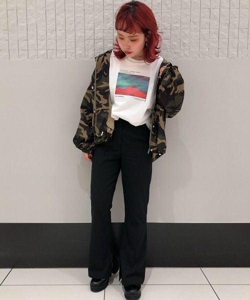 PAGEBOY(ページボーイ)の「ストレッチフレアパンツ(その他パンツ・レディース・ブラック/アイボリー/レッド・SMALL/MEDIUM)」の18枚目の写真