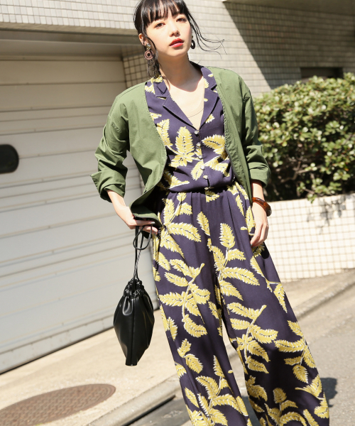 LOWRYS FARM(ローリーズファーム)の「カイキンオールインワン 833997(つなぎ/オールインワン・レディース・アイボリー/ネイビー・FREE)」の5枚目の写真