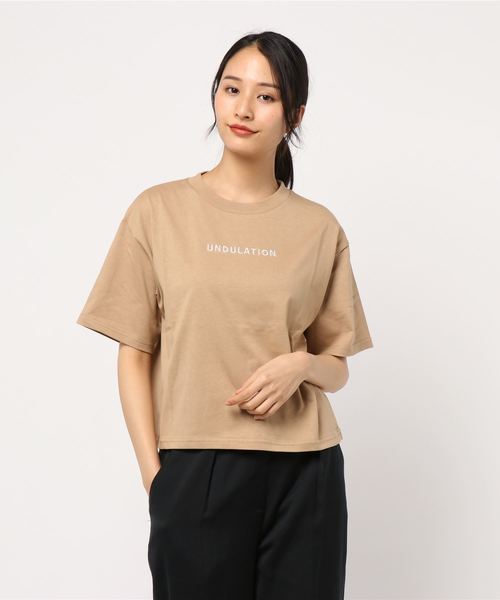 LOWRYS FARM（ローリーズファーム）の「チビロゴＴＥＥ　837987（Tシャツ/カットソー・レディース・ブラック/ベージュ/オフホワイト/パープル・FREE）」の17枚目の写真