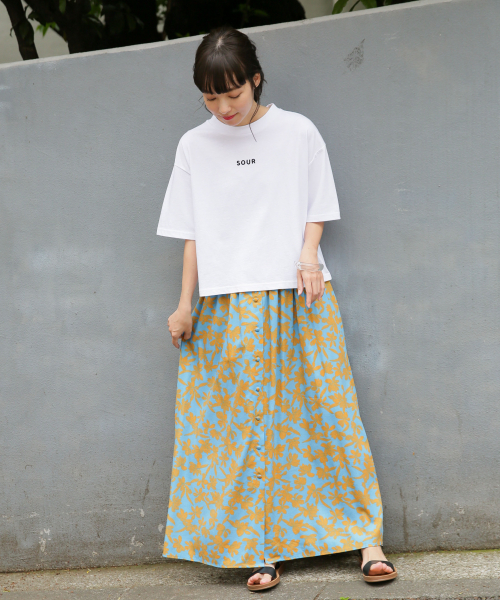 LOWRYS FARM（ローリーズファーム）の「チビロゴＴＥＥ　837987（Tシャツ/カットソー・レディース・ブラック/ベージュ/オフホワイト/パープル・FREE）」の20枚目の写真