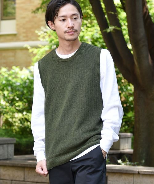 SHIPS（シップス）の「SC: WOOLMARK マシンウォッシュ対応 畔編み クルーネック ニット ベスト（ベスト・メンズ・オリーブ/ネイビー/ベージュ・LARGE/SMALL/X-LARGE/MEDIUM）」の14枚目の写真