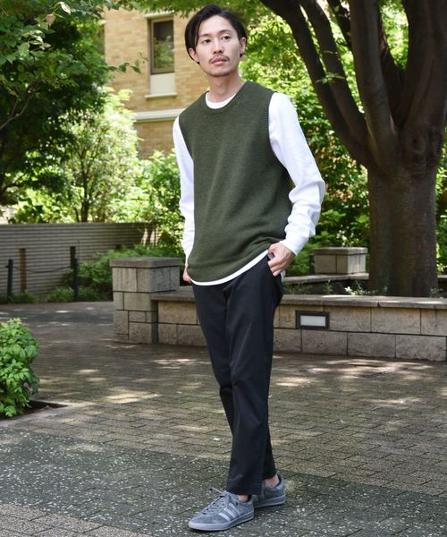 SHIPS（シップス）の「SC: WOOLMARK マシンウォッシュ対応 畔編み クルーネック ニット ベスト（ベスト・メンズ・オリーブ/ネイビー/ベージュ・LARGE/SMALL/X-LARGE/MEDIUM）」の16枚目の写真