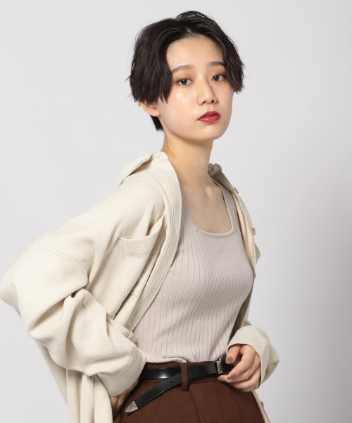 PAGEBOY(ページボーイ)の「ワイドスクエアリブタンク(タンクトップ・レディース・ブラック/ダークブラウン/オフホワイト/ブルー/ライトベージュ・FREE)」の4枚目の写真