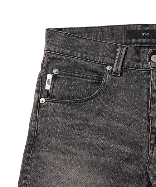 BEAMS（ビームス）の「VAPORIZE /  スキニージーンズ（USED） （デニムパンツ・メンズ・ブラック/インディゴブルー・X-SMALL/X-LARGE/SMALL/MEDIUM/LARGE）」の5枚目の写真