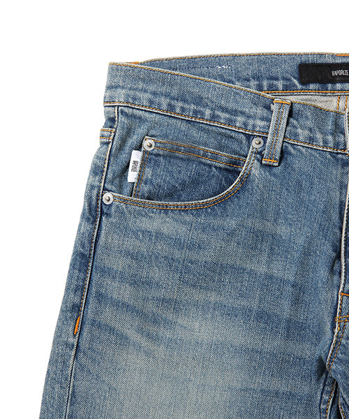 BEAMS（ビームス）の「VAPORIZE /  スキニージーンズ（USED） （デニムパンツ・メンズ・ブラック/インディゴブルー・X-SMALL/X-LARGE/SMALL/MEDIUM/LARGE）」の6枚目の写真