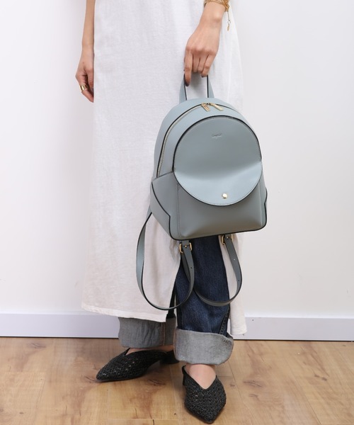 Ungrid（アングリッド）の「【Ungrid/アングリッド】　スムースシンプルリュック（バックパック/リュック・レディース・ブラック/アイボリー/キャメル/ダークブラウン/ワイン/カーキ/ベージュ系その他/ベージュ/オリーブ/レッド/スモークピンク/ダークベージュ/ブルー系その他・FREE）」の9枚目の写真