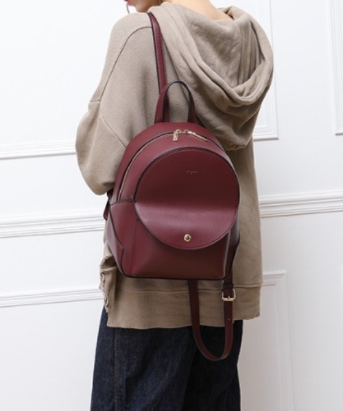 Ungrid（アングリッド）の「【Ungrid/アングリッド】　スムースシンプルリュック（バックパック/リュック・レディース・ブラック/アイボリー/キャメル/ダークブラウン/ワイン/カーキ/ベージュ系その他/ベージュ/オリーブ/レッド/スモークピンク/ダークベージュ/ブルー系その他・FREE）」の13枚目の写真