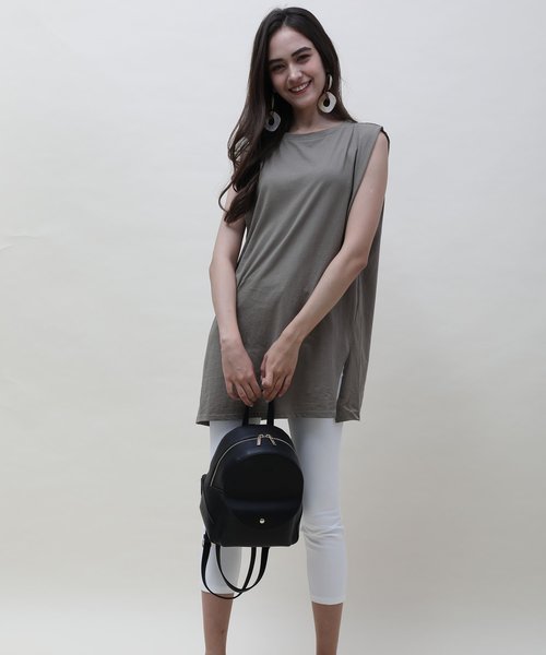 Ungrid（アングリッド）の「【Ungrid/アングリッド】　スムースシンプルリュック（バックパック/リュック・レディース・ブラック/アイボリー/キャメル/ダークブラウン/ワイン/カーキ/ベージュ系その他/ベージュ/オリーブ/レッド/スモークピンク/ダークベージュ/ブルー系その他・FREE）」の15枚目の写真