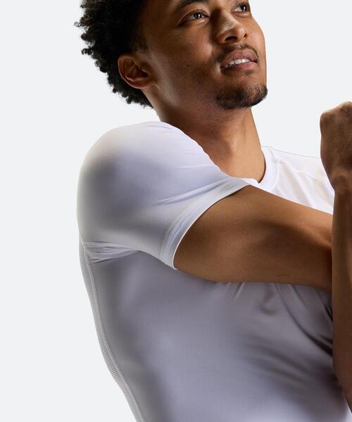 UNDER ARMOUR(アンダーアーマー)の「UAヒートギアアーマー コンプレッション ショートスリーブ クルーネック シャツ(ベースボール/メンズ)(Tシャツ/カットソー・メンズ・ホワイト/ブラック/ブルー/ネイビー/レッド・SM/LG/3XL/MD/XXL/XL)」の15枚目の写真