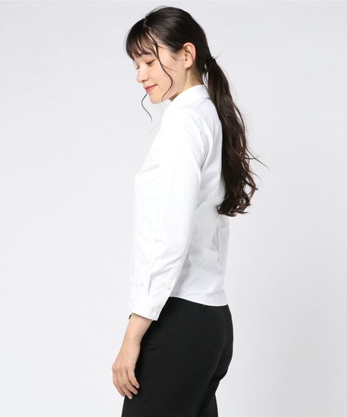 TOKYO SHIRTS(トウキョウシャツ)の「形態安定ノーアイロン レギュラー衿 白無地ベーシック 長袖ビジネスワイシャツ(ビジネスシャツ・レディース・ホワイト・S/M/L/LL/XL/XS)」の3枚目の写真