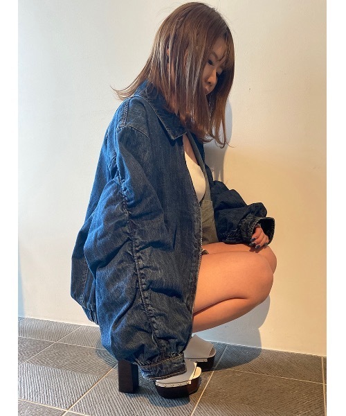 one way（ワンウェイ）の「ボリューム袖デニムJK（デニムジャケット・レディース・ライトブルー/ダークブルー・FREE）」の22枚目の写真
