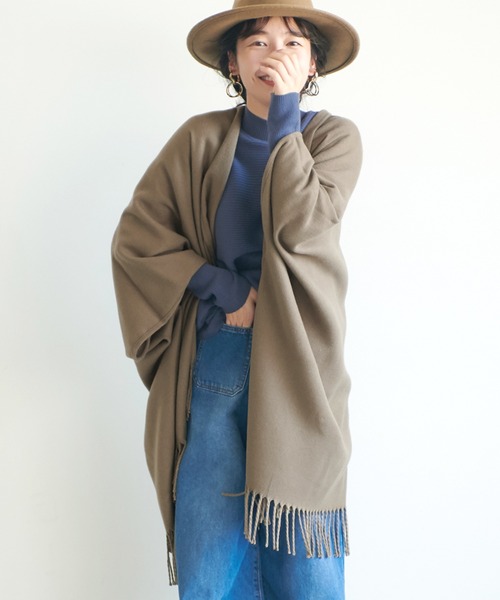 coca（coca）（コカ）の「マルチウェイ無地・柄選べるストールポンチョ（ストール/ショール・レディース・ダークベージュ/ブラック/B/A・ONE SIZE）」の2枚目の写真