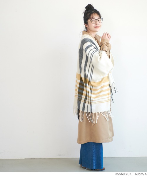 coca（coca）（コカ）の「マルチウェイ無地・柄選べるストールポンチョ（ストール/ショール・レディース・ダークベージュ/ブラック/B/A・ONE SIZE）」の14枚目の写真