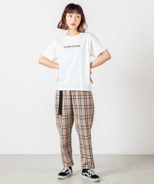 WEGO(ウィゴー)の「WEGO/フロッキーロゴTシャツ(Tシャツ/カットソー・レディース・ホワイト/ブラウン・FREE)」の3枚目の写真