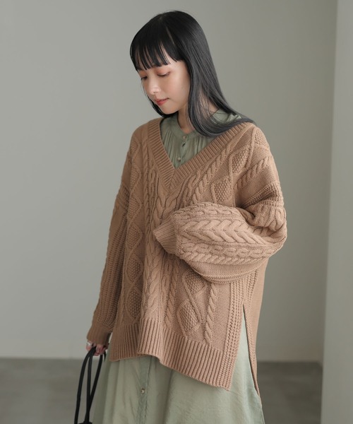 earth music&ecology（アースミュージックアンドエコロジー）の「【WEB限定】好きな丈Vネックケーブルニット（ロング）＊（ニット/セーター・レディース・ダークパープル/モカ/その他6/グレイッシュベージュ・FREE）」の13枚目の写真