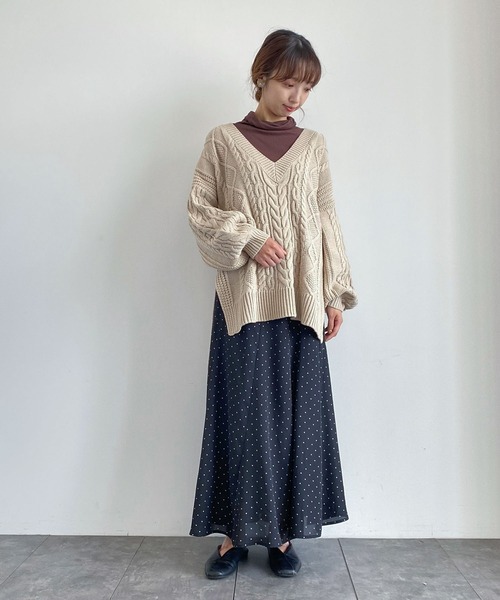 earth music&ecology（アースミュージックアンドエコロジー）の「【WEB限定】好きな丈Vネックケーブルニット（ロング）＊（ニット/セーター・レディース・ダークパープル/モカ/その他6/グレイッシュベージュ・FREE）」の19枚目の写真