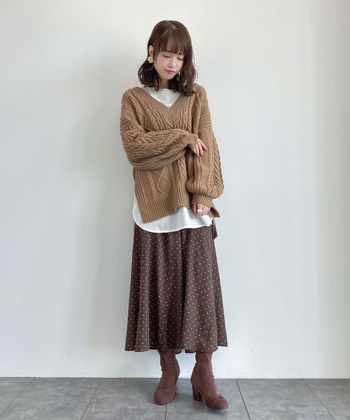 earth music&ecology（アースミュージックアンドエコロジー）の「【WEB限定】好きな丈Vネックケーブルニット（ロング）＊（ニット/セーター・レディース・ダークパープル/モカ/その他6/グレイッシュベージュ・FREE）」の20枚目の写真