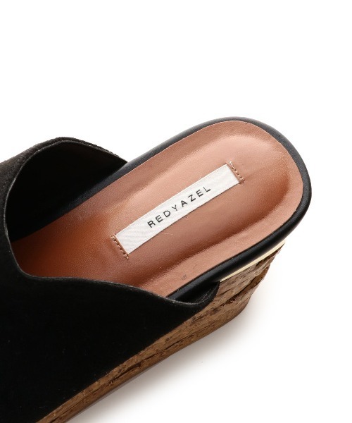 REDYAZEL(レディアゼル)の「ウェッジスエードサンダル(サンダル・レディース・ブラック/ベージュ/キャメル・SMALL/MEDIUM/LARGE)」の17枚目の写真