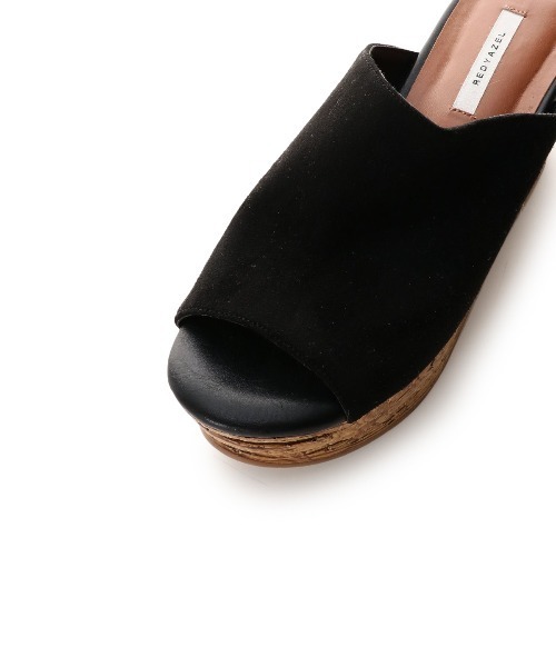 REDYAZEL(レディアゼル)の「ウェッジスエードサンダル(サンダル・レディース・ブラック/ベージュ/キャメル・SMALL/MEDIUM/LARGE)」の14枚目の写真