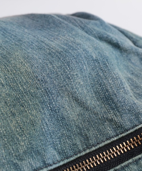 sankyo shokai（サンキョウショウカイ）の「['EASTPAK(R)]ボディバッグデニム生地（メッセンジャーバッグ・レディース・ブラック/ブルー・FREE）」の11枚目の写真