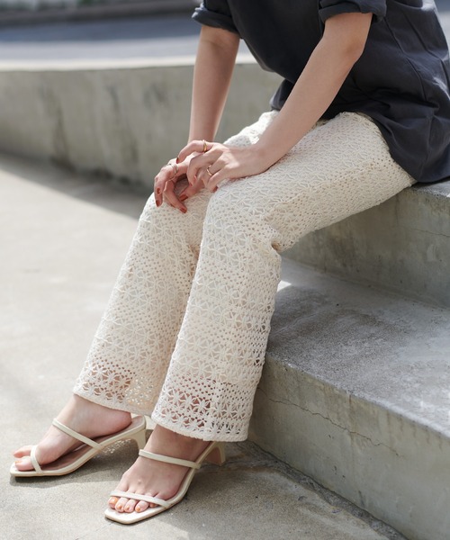 natural couture（ナチュラルクチュール）の「透かし編みレースパンツ（その他パンツ・レディース・ブラック/アイボリー・FREE）」の3枚目の写真