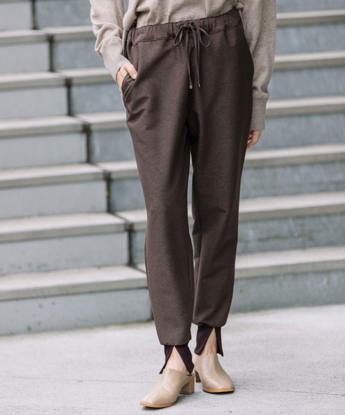 Munich（ミューニック）の「ハイパワーストレッチツイル　スリットリブパンツ(セットアップ可)（その他パンツ・レディース・ブラック/ダークブラウン/キャメル・S/M/XS）」の3枚目の写真