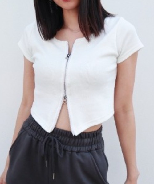 FIG&VIPER(フィグアンドバイパー)の「ZIPデザインリブT(Tシャツ/カットソー・レディース・ホワイト/ブラック/ベージュ・FREE)」の2枚目の写真