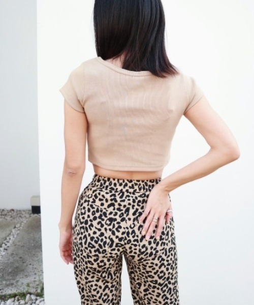 FIG&VIPER(フィグアンドバイパー)の「ZIPデザインリブT(Tシャツ/カットソー・レディース・ホワイト/ブラック/ベージュ・FREE)」の8枚目の写真