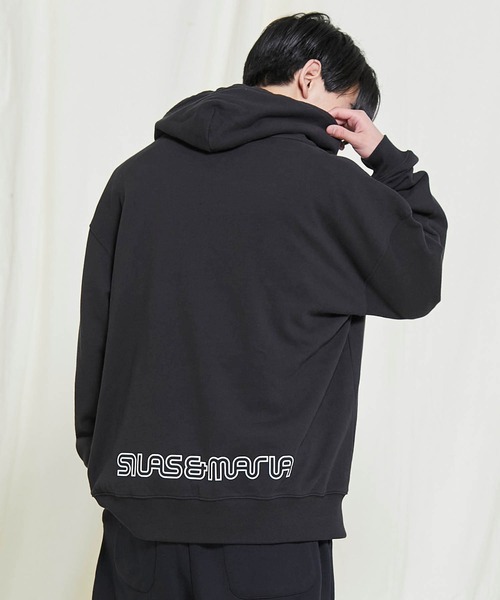 SILAS（サイラス）の「PRINT  BIG SWEAT HOODIE OUTLINE LOGO（パーカー・メンズ・ブルー/ネイビー/オフホワイト/ブラック・SMALL/X-LARGE/MEDIUM/LARGE）」の5枚目の写真