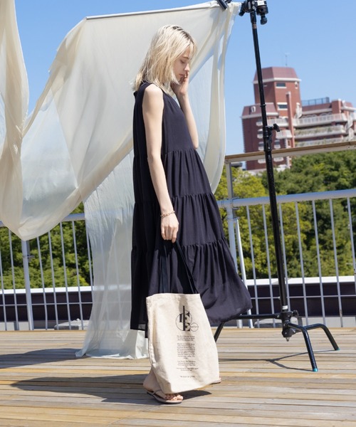 COLONY 2139（コロニートゥーワンスリーナイン）の「麻混プリントトートバッグ/マチ付きA4収納可能トート（トートバッグ・レディース・ベージュ/ライトベージュ/ベージュ系その他/ベージュ系その他2/ベージュ系その他3・FREE）」の7枚目の写真