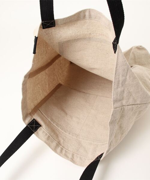 COLONY 2139（コロニートゥーワンスリーナイン）の「麻混プリントトートバッグ/マチ付きA4収納可能トート（トートバッグ・レディース・ベージュ/ライトベージュ/ベージュ系その他/ベージュ系その他2/ベージュ系その他3・FREE）」の18枚目の写真