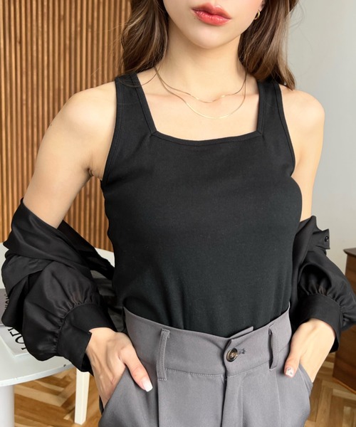 moment+(モーメントプラス)の「綿100%フライス.スクエアネックタンクトップ(タンクトップ・レディース・ブラック/ベージュ/オフホワイト/ライトグリーン/モカ/杢グレー/イエロー×グリーン/ナチュラル/クリアグリーン/オレンジ/ターコイズブルー/ホワイト系その他・M/L)」の3枚目の写真