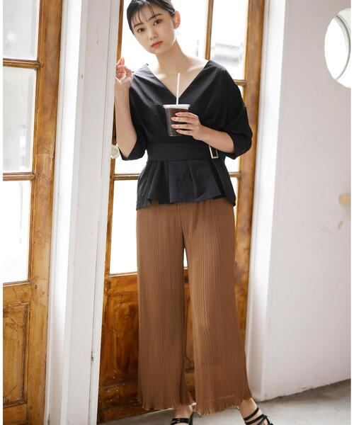 INGNI（イング）の「カシュクール／ペプラムブラウス（シャツ/ブラウス・レディース・ブラック/オレンジ/ライトカーキ/ベージュ・M）」の9枚目の写真