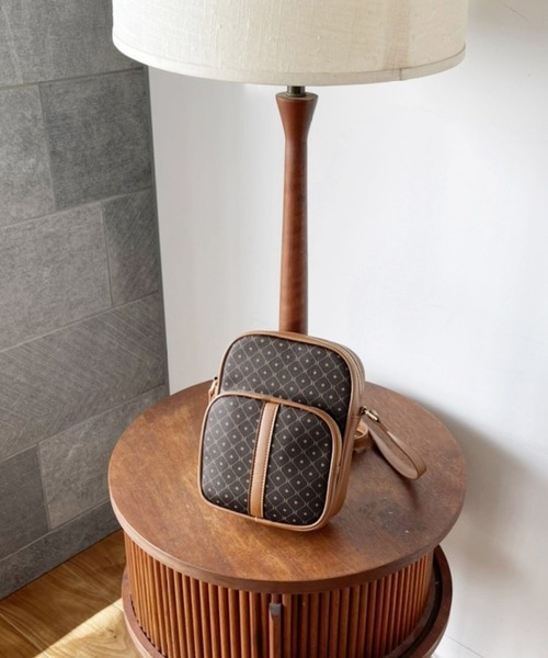 Heather(ヘザー)の「アソートミニショルダー 958023(ショルダーバッグ・レディース・ブラック/ブラウン系/ベージュ系・ONE SIZE)」の3枚目の写真