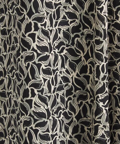 green label relaxing(グリーンレーベルリラクシング)の「ジャカード モノトーン プリント マーメイド スカート(スカート・レディース・ブラック・38/36)」の8枚目の写真