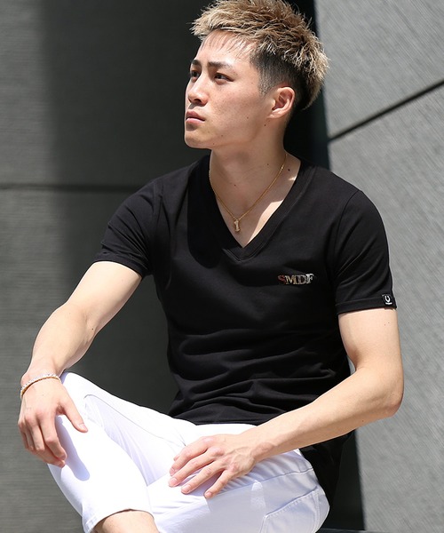 SOMEDIFF(サムディフ)の「【SOMEDIFF】SMDFラインストーンタイトシルエットVネック半袖Tシャツ(Tシャツ/カットソー・メンズ・ホワイト/ブラック/ホワイト×ブルー/ブラック×ゴールド・M/L/XL/XXL)」の21枚目の写真