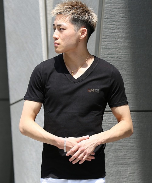 SOMEDIFF(サムディフ)の「【SOMEDIFF】SMDFラインストーンタイトシルエットVネック半袖Tシャツ(Tシャツ/カットソー・メンズ・ホワイト/ブラック/ホワイト×ブルー/ブラック×ゴールド・M/L/XL/XXL)」の14枚目の写真