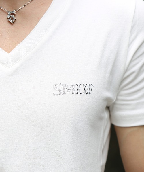 SOMEDIFF(サムディフ)の「【SOMEDIFF】SMDFラインストーンタイトシルエットVネック半袖Tシャツ(Tシャツ/カットソー・メンズ・ホワイト/ブラック/ホワイト×ブルー/ブラック×ゴールド・M/L/XL/XXL)」の10枚目の写真