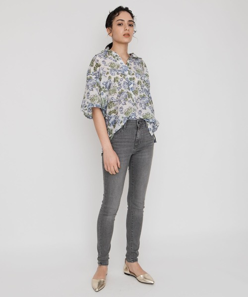Levi's(リーバイス)の「721(TM) HIGH RISE SKINNY AUTHENTIC(デニムパンツ・レディース・グレー・23inch/24inch/25inch/26inch/27inch/28inch/29inch/30inch)」の6枚目の写真