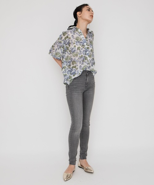 Levi's(リーバイス)の「721(TM) HIGH RISE SKINNY AUTHENTIC(デニムパンツ・レディース・グレー・23inch/24inch/25inch/26inch/27inch/28inch/29inch/30inch)」の5枚目の写真
