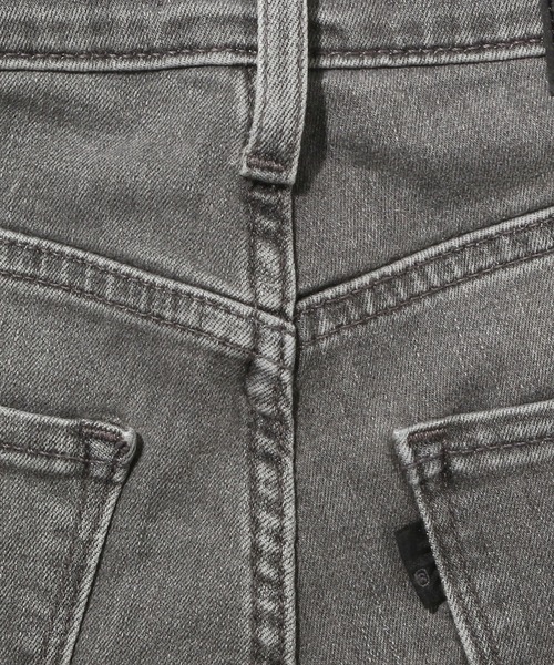 Levi's(リーバイス)の「721(TM) HIGH RISE SKINNY AUTHENTIC(デニムパンツ・レディース・グレー・23inch/24inch/25inch/26inch/27inch/28inch/29inch/30inch)」の16枚目の写真