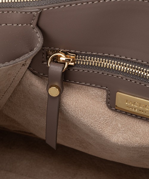 IACUCCI(イアクッチ)の「ベラール M BOXATINO/RUGA ≪CLASSIC COLLECTION≫(トートバッグ・レディース・ブラック/ダークブラウン/グレイッシュベージュ・FREE)」の17枚目の写真