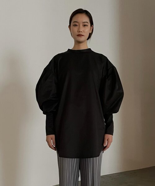 ZOZOMARKET（ゾゾマーケット）の「【nao×ZOZO】しっとり生地のバルーンスリーブロングカフスブラウス（シャツ/ブラウス・レディース・ホワイト/ブラック/グレイッシュベージュ・FREE）」の16枚目の写真