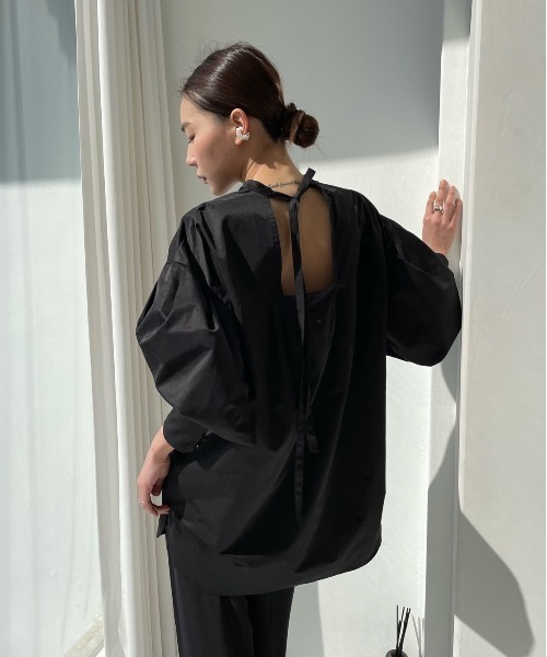 ZOZOMARKET（ゾゾマーケット）の「【nao×ZOZO】しっとり生地のバルーンスリーブロングカフスブラウス（シャツ/ブラウス・レディース・ホワイト/ブラック/グレイッシュベージュ・FREE）」の15枚目の写真