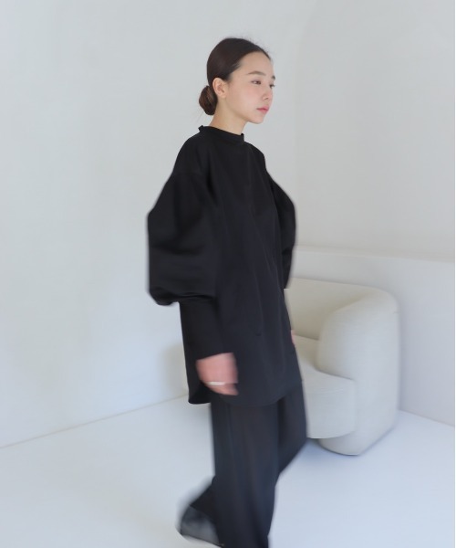 ZOZOMARKET（ゾゾマーケット）の「【nao×ZOZO】しっとり生地のバルーンスリーブロングカフスブラウス（シャツ/ブラウス・レディース・ホワイト/ブラック/グレイッシュベージュ・FREE）」の7枚目の写真